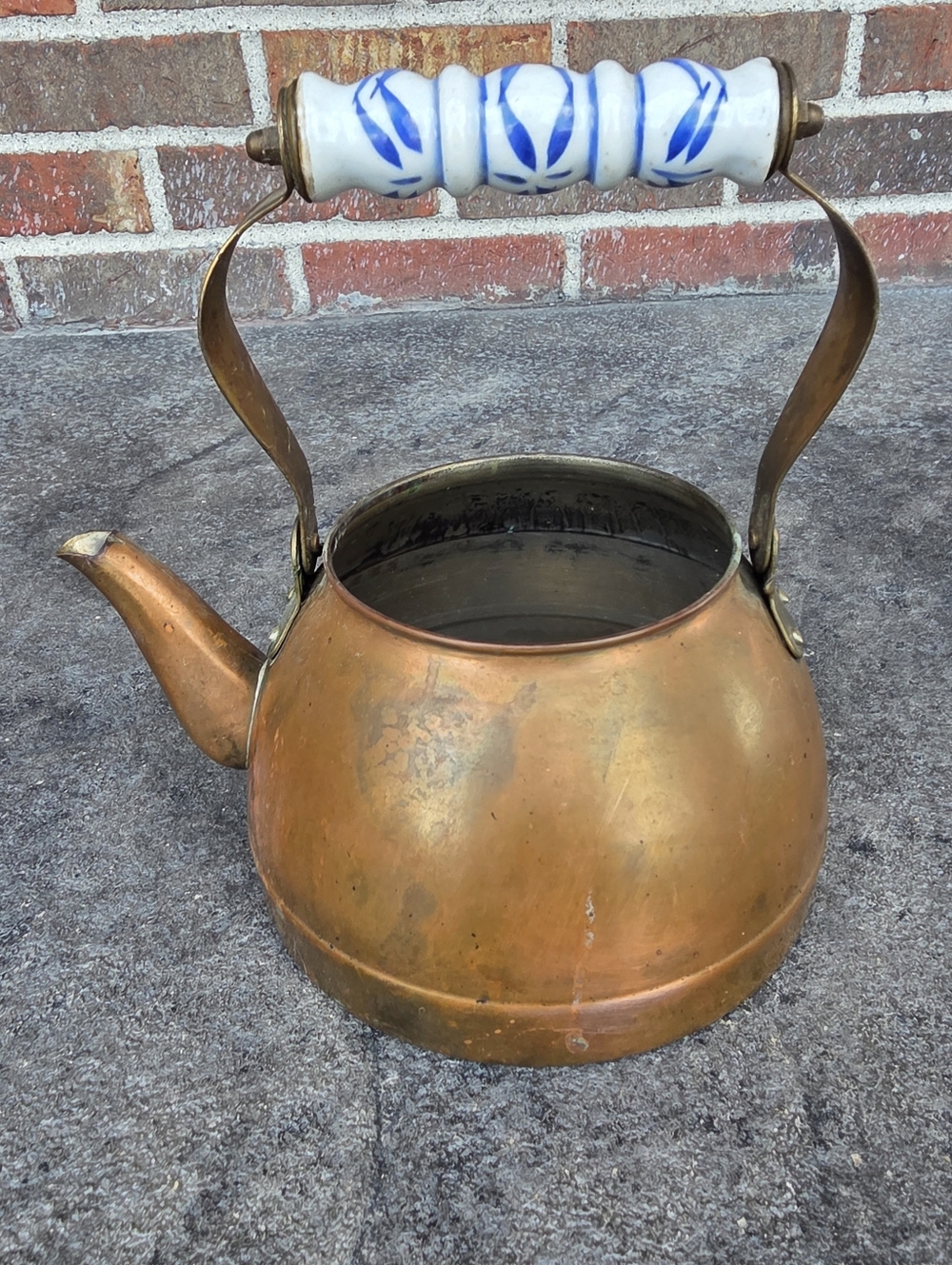 Copper Teapot with Decorative Porcelain Handle - Classic Copper Finish